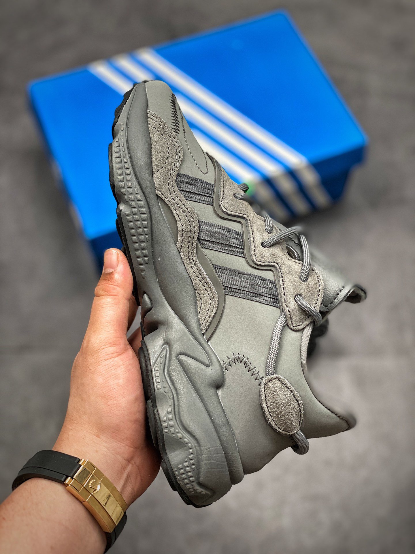 adidas ozweego ee7001